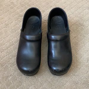 Black Dansko clogs